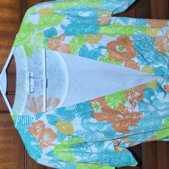 Cathy Daniels Multicolor Floral Top - Picture 4 of 9